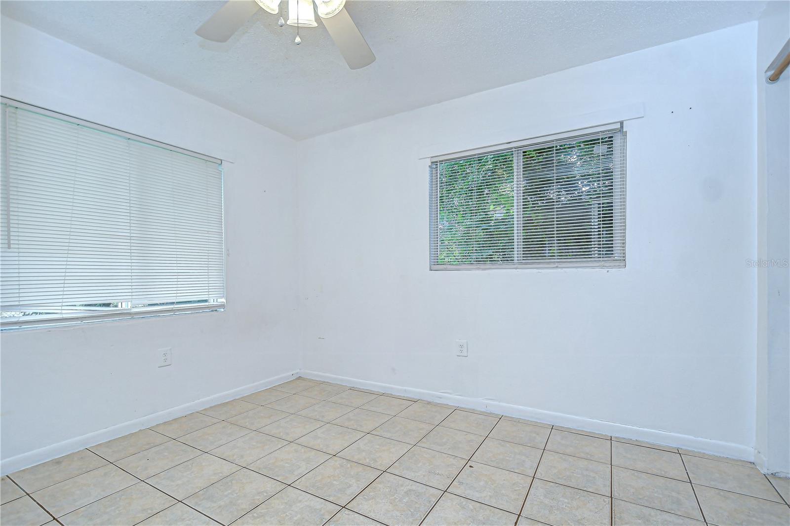 Image 24 of 47 For 37740 Waverly Avenue