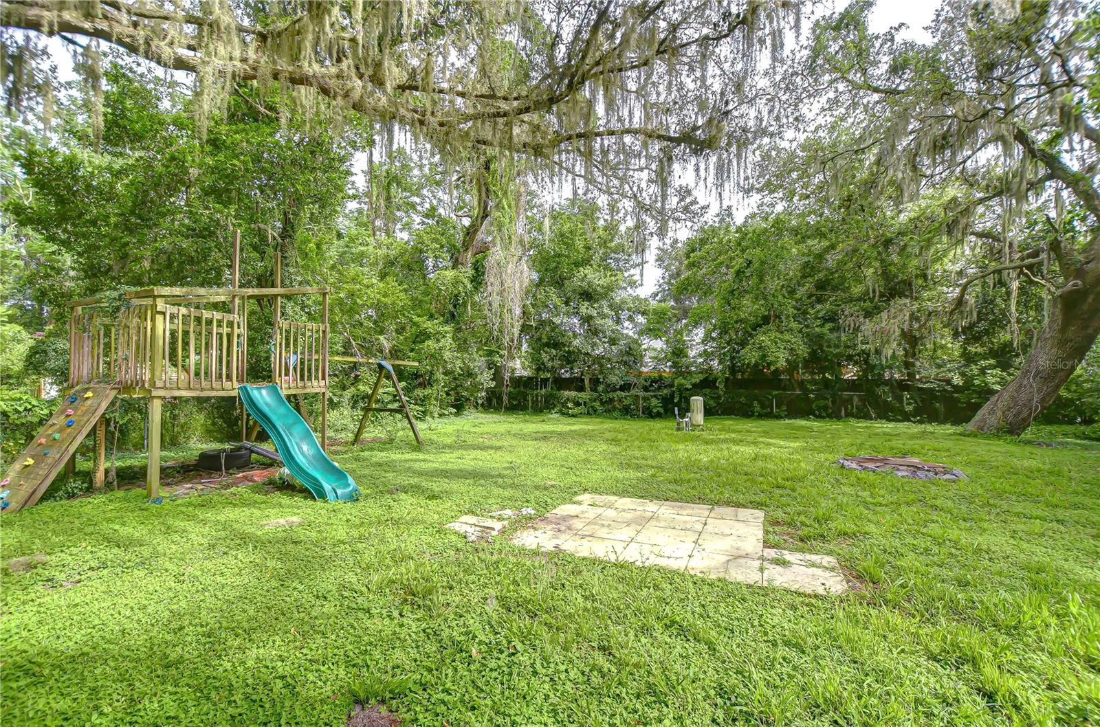 Image 33 of 47 For 37740 Waverly Avenue