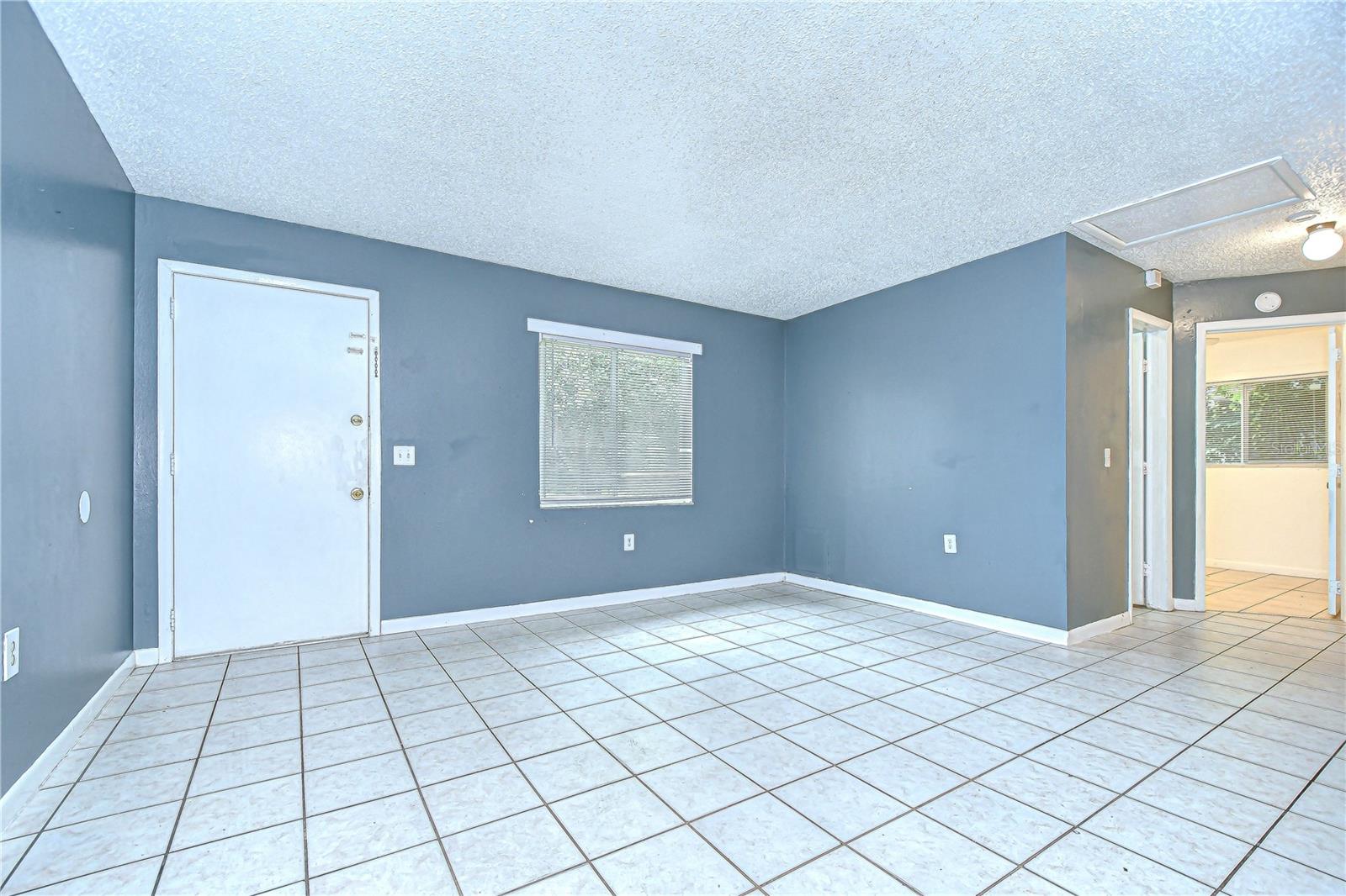 Image 4 of 47 For 37740 Waverly Avenue