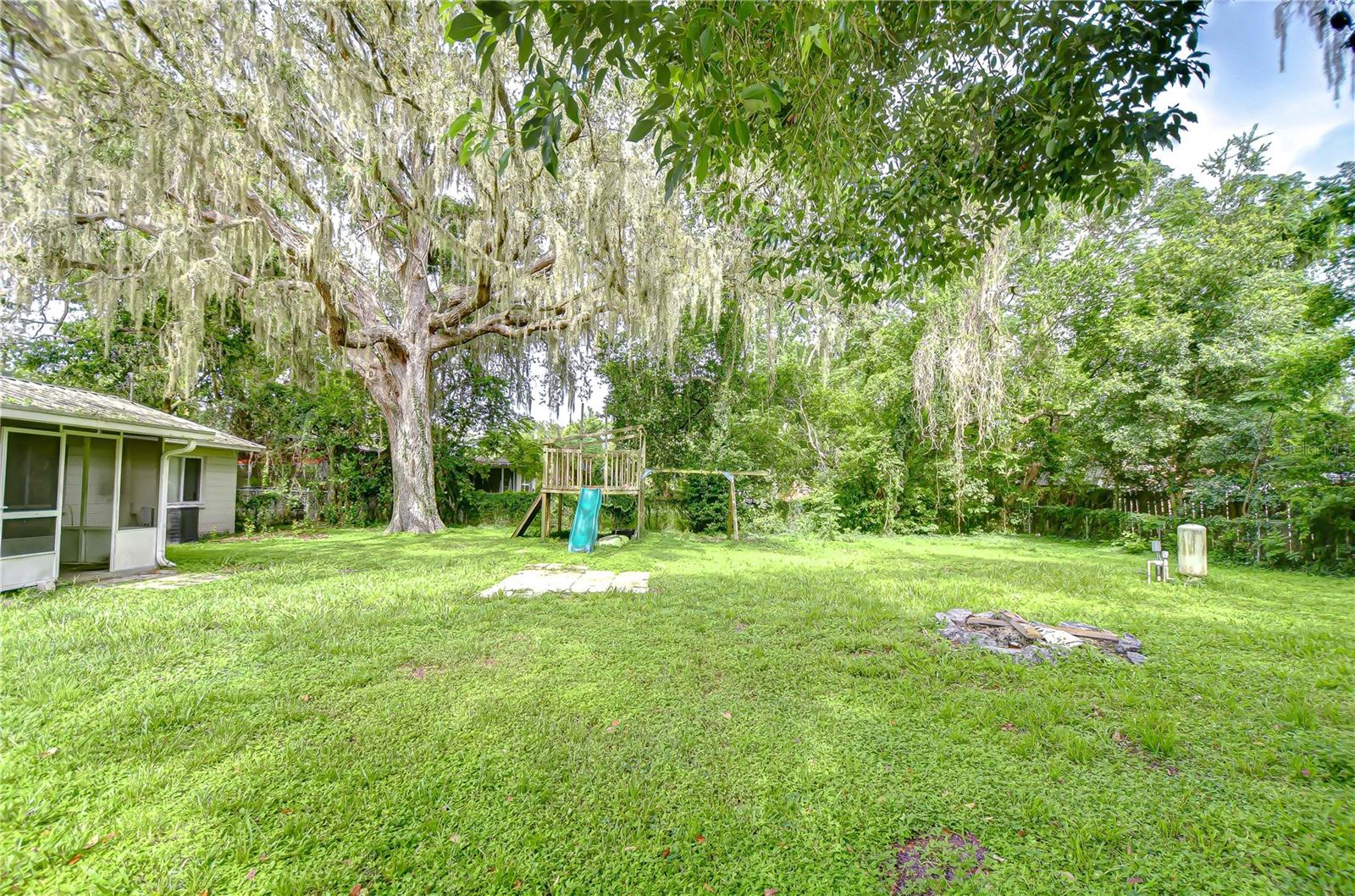 Image 40 of 47 For 37740 Waverly Avenue