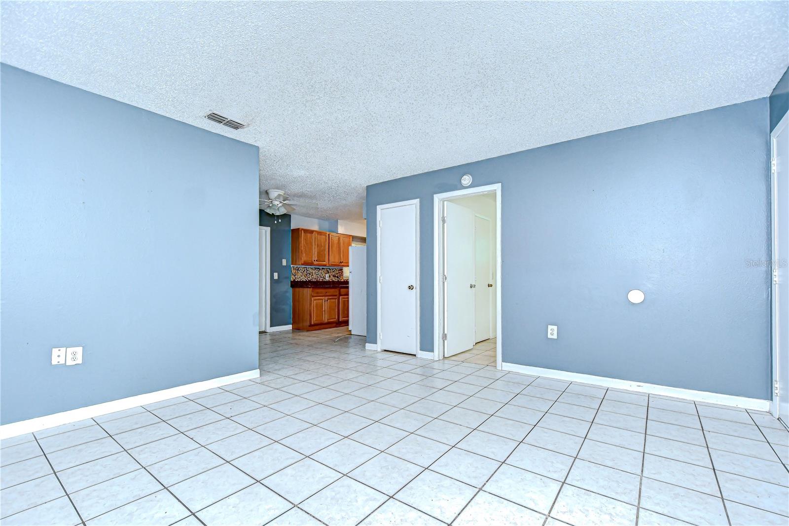 Image 7 of 47 For 37740 Waverly Avenue