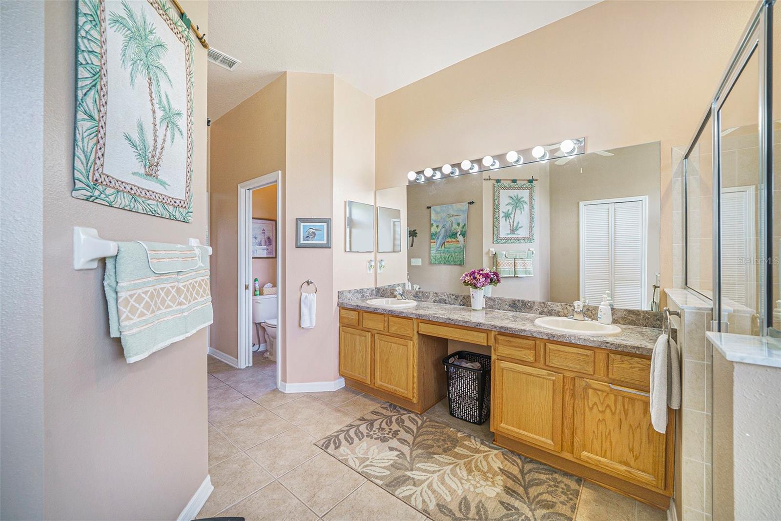 Image 18 of 29 For 14172 Segovia Street