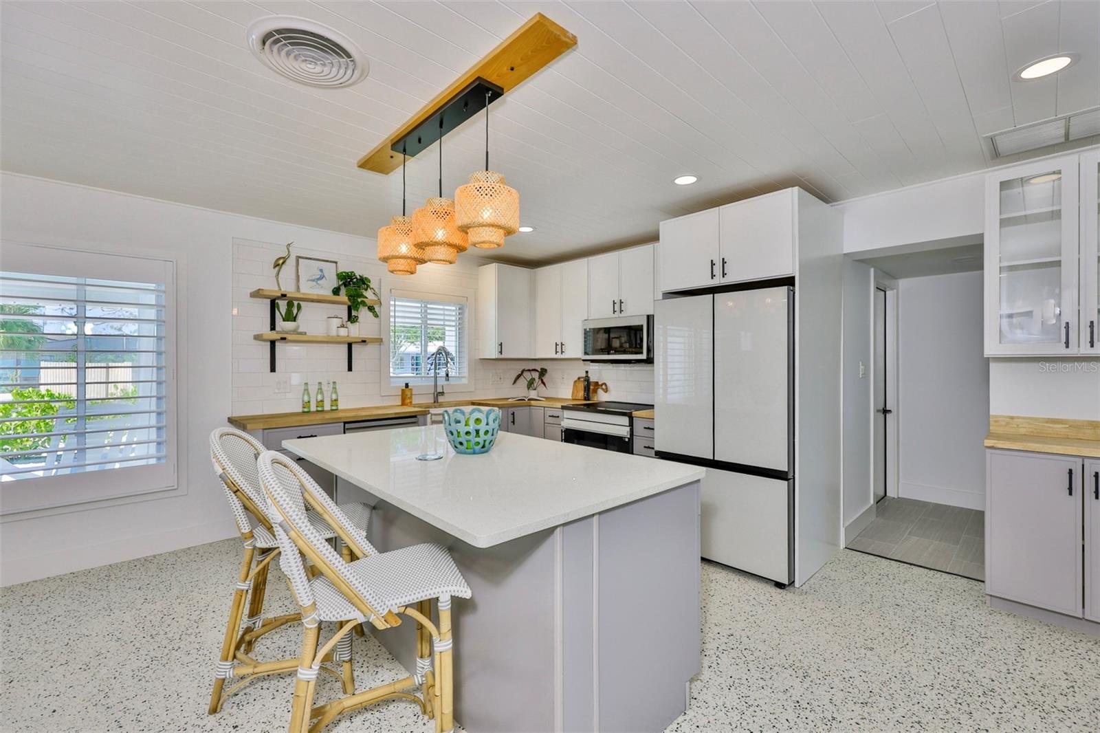 Image 10 of 56 For 4817 Trade Winds Drive S