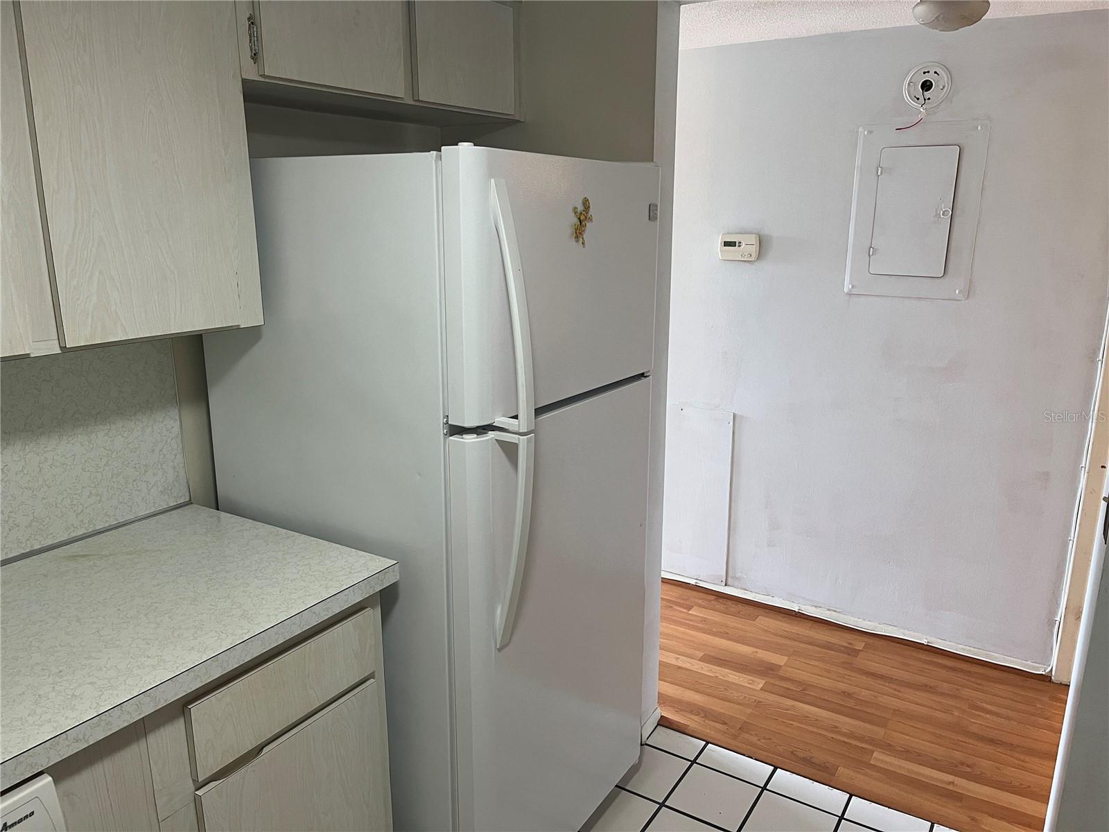 Image 12 of 43 For 2459 Columbia Drive 37