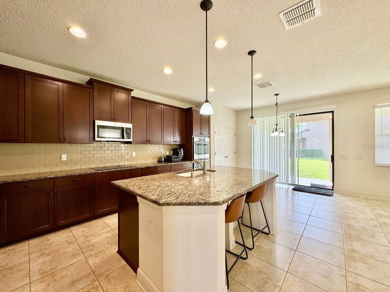 Image 6 of 53 For 19502 Sea Myrtle Way