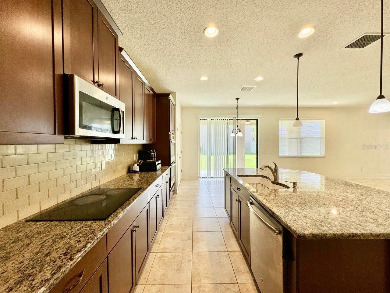 Image 7 of 53 For 19502 Sea Myrtle Way