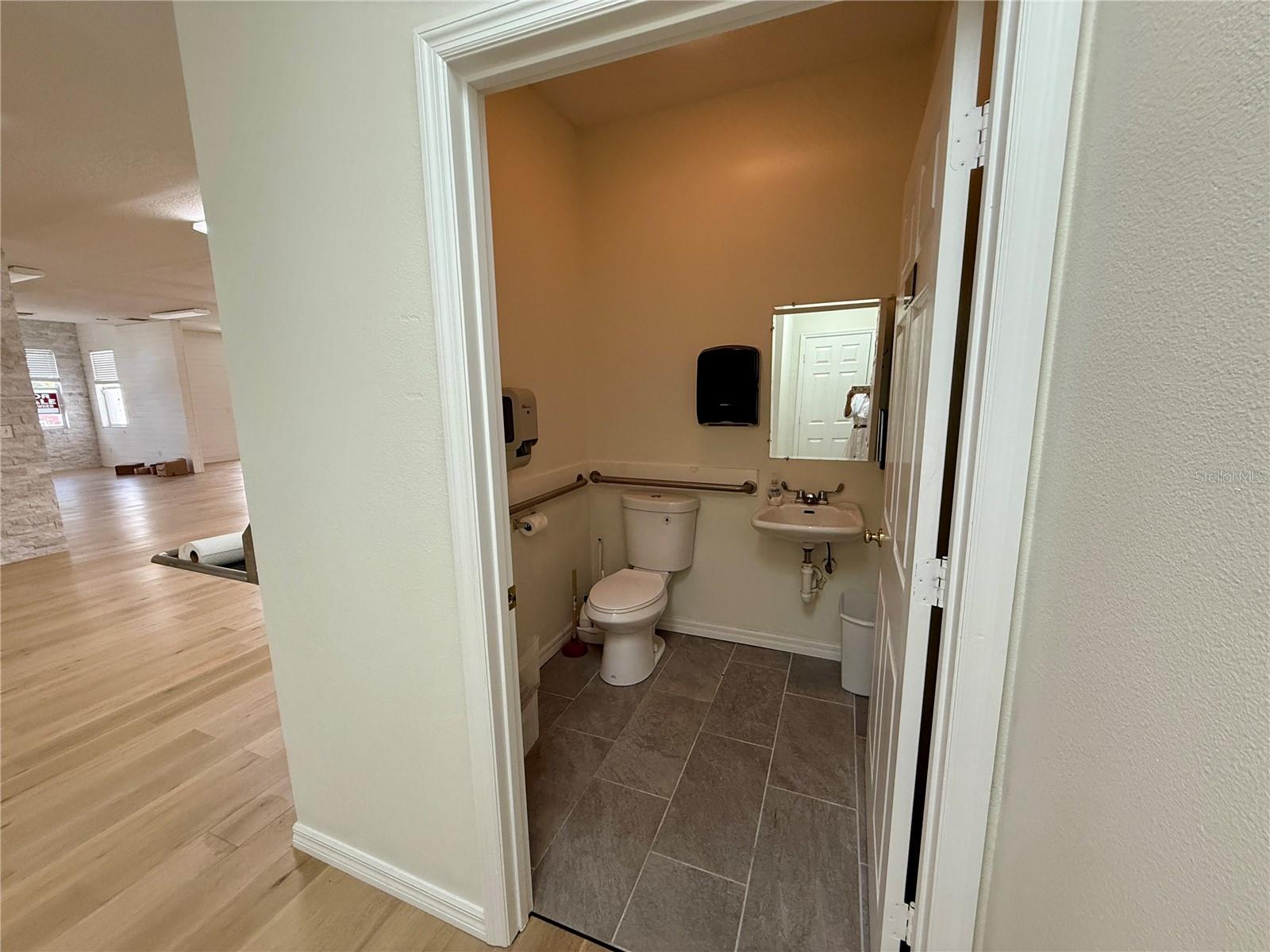 Image 11 of 24 For 4426 5th Street W