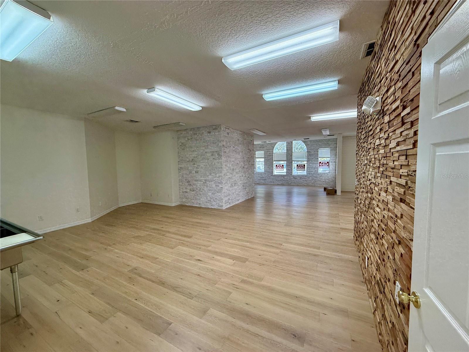 Image 15 of 24 For 4426 5th Street W