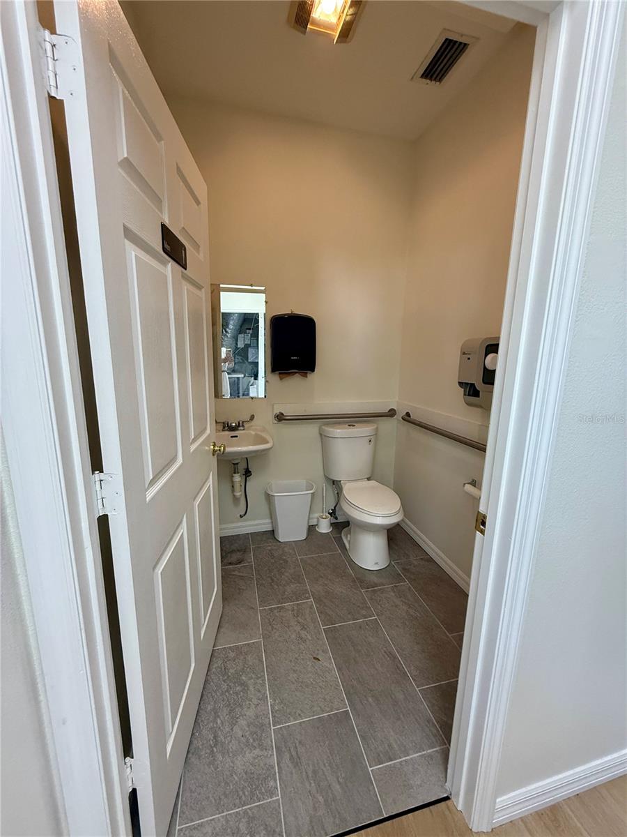 Image 20 of 24 For 4426 5th Street W