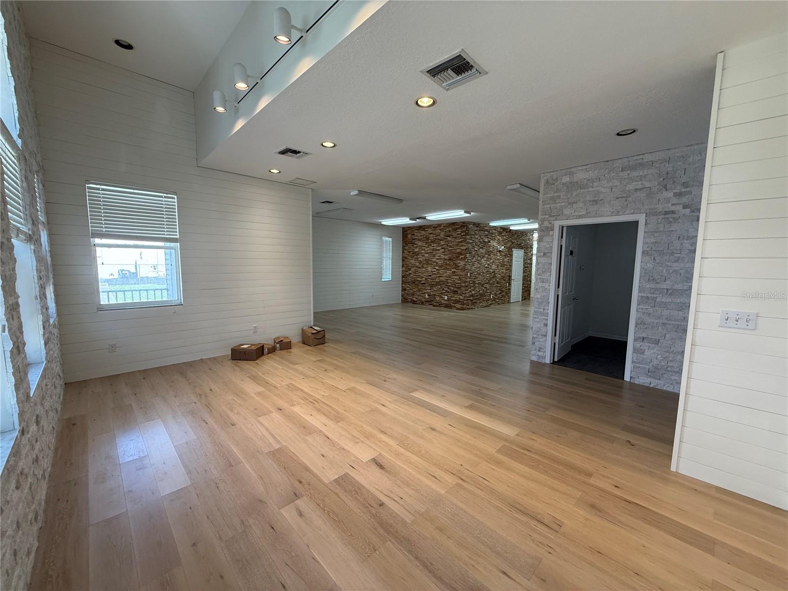 Image 7 of 24 For 4426 5th Street W