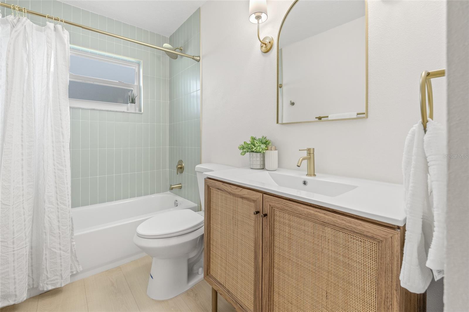 Image 18 of 34 For 8832 90th Way