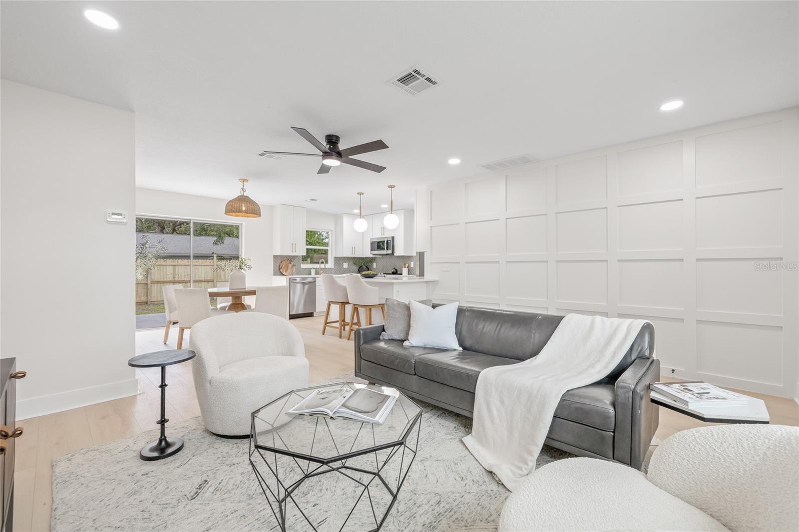 Image 4 of 34 For 8832 90th Way