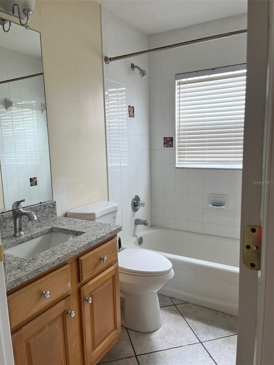 Image 10 of 18 For 2515 Leroy Street