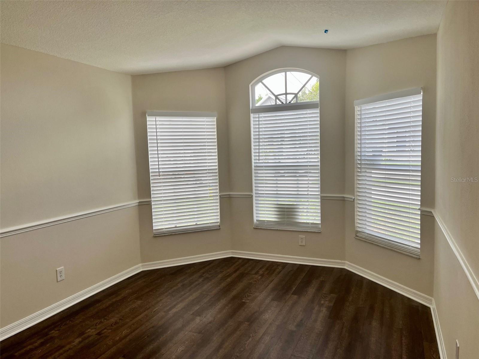 Image 3 of 18 For 2515 Leroy Street