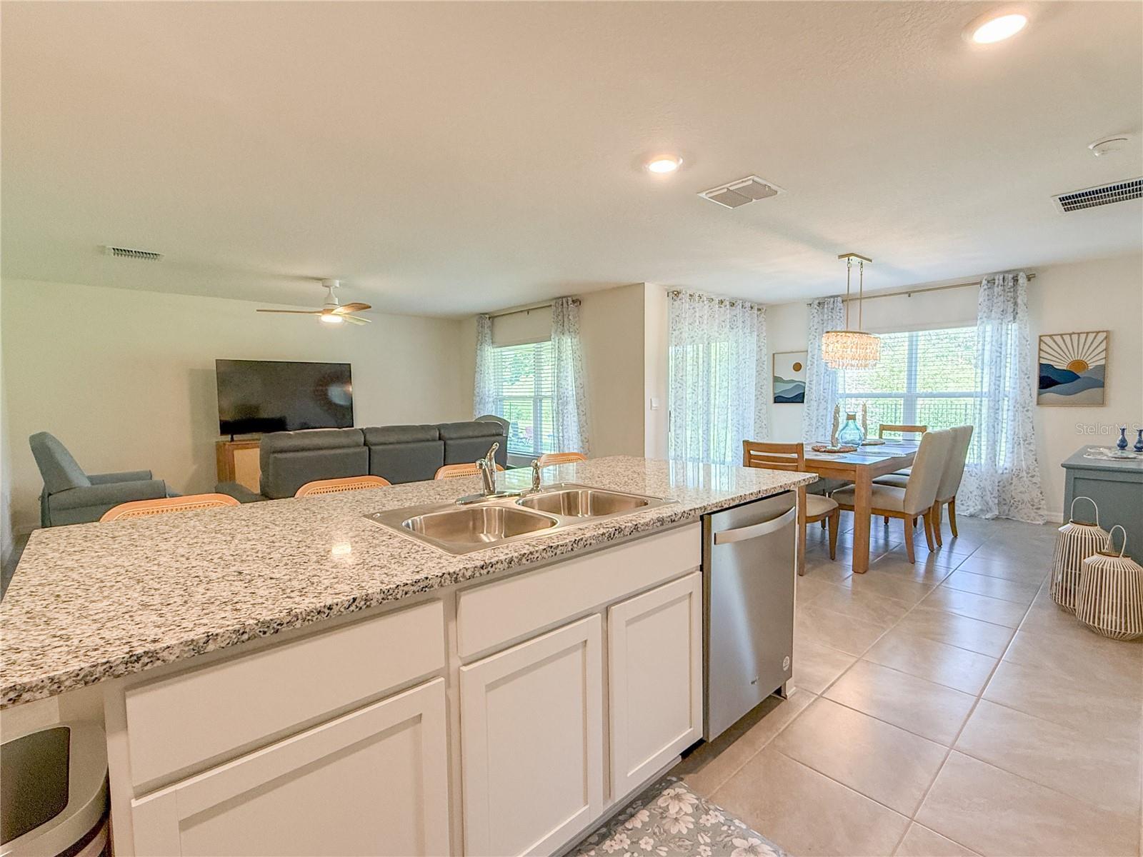 Image 13 of 51 For 13374 Mylion Way