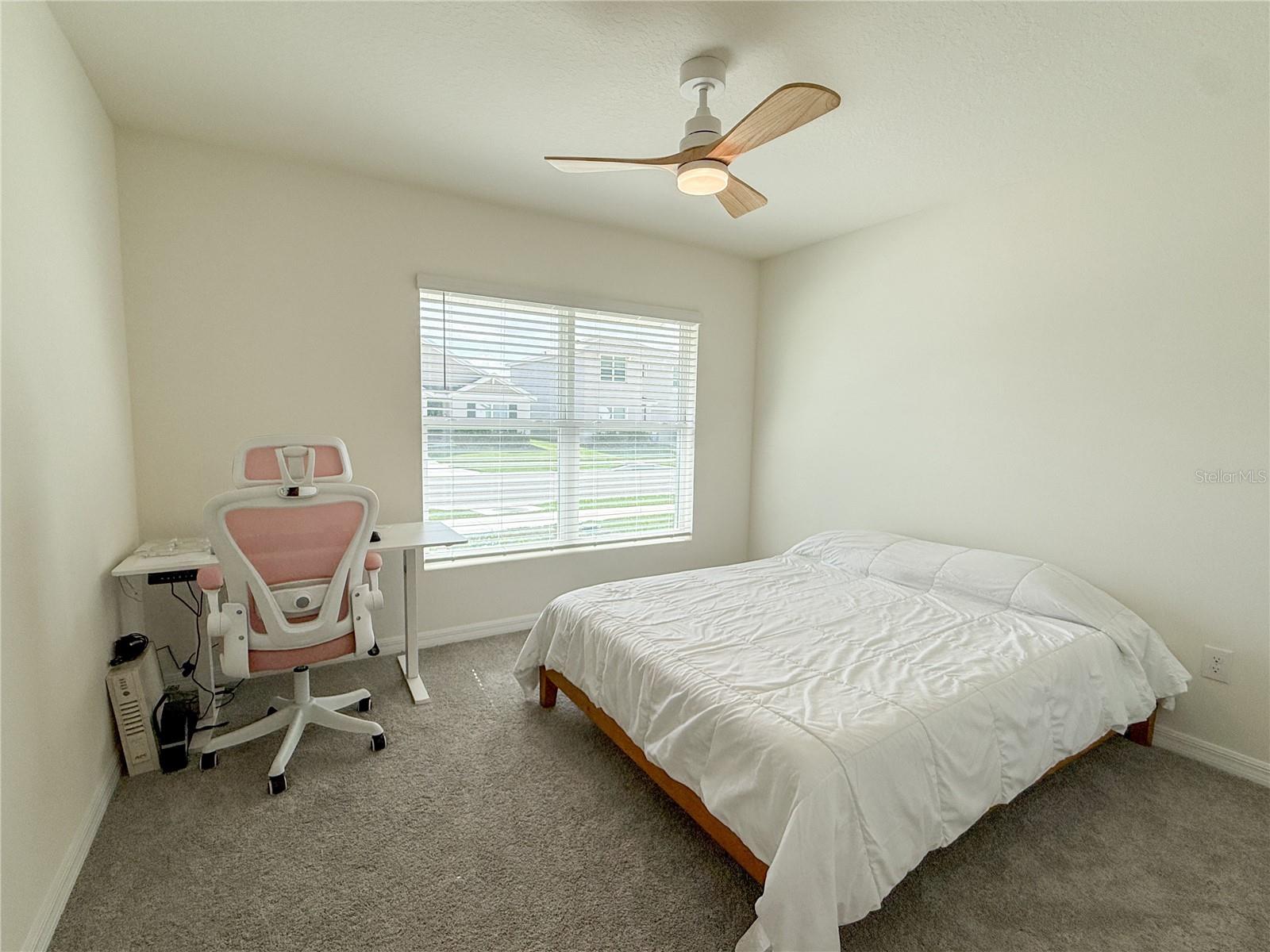 Image 32 of 51 For 13374 Mylion Way