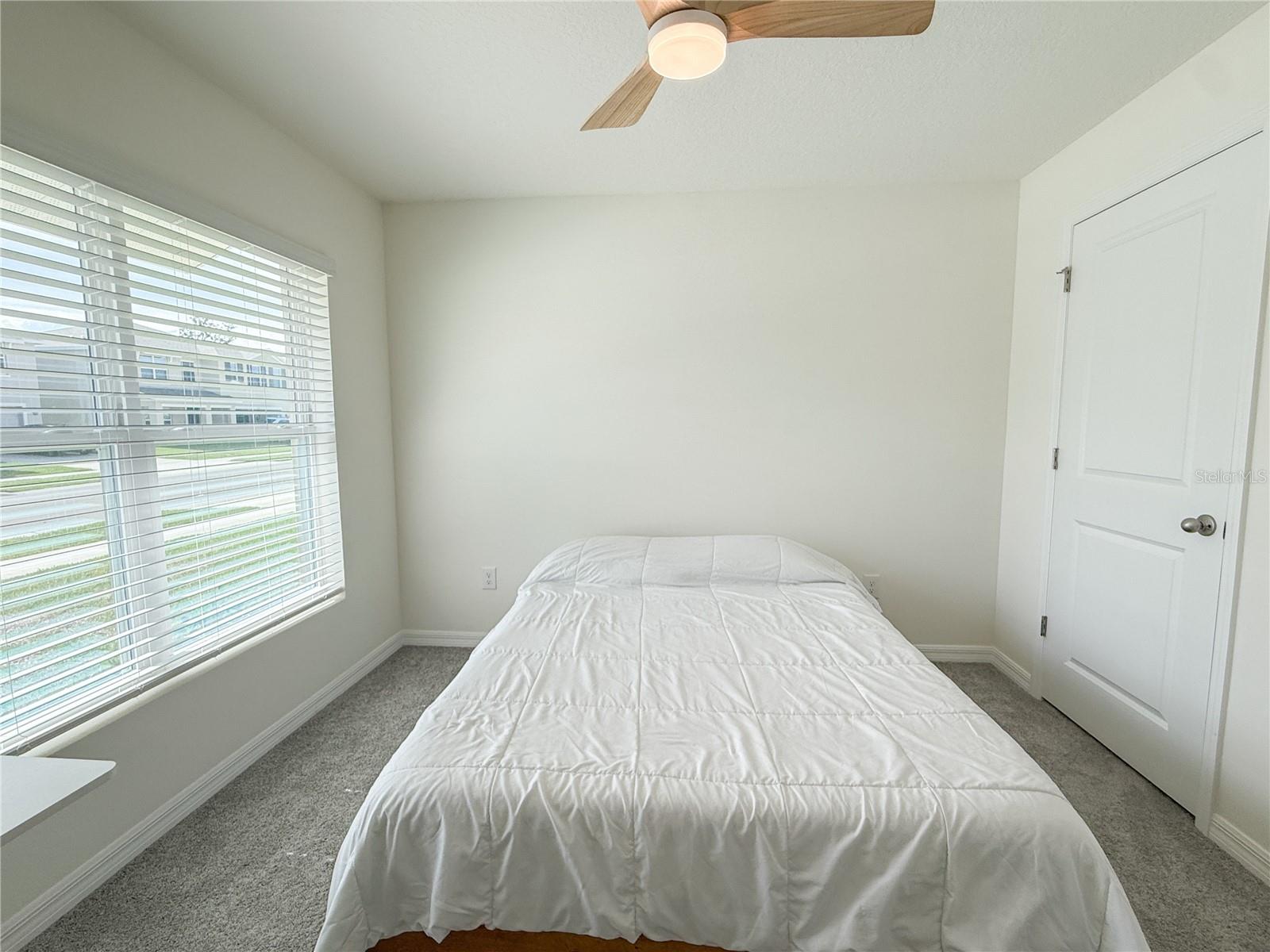 Image 33 of 51 For 13374 Mylion Way
