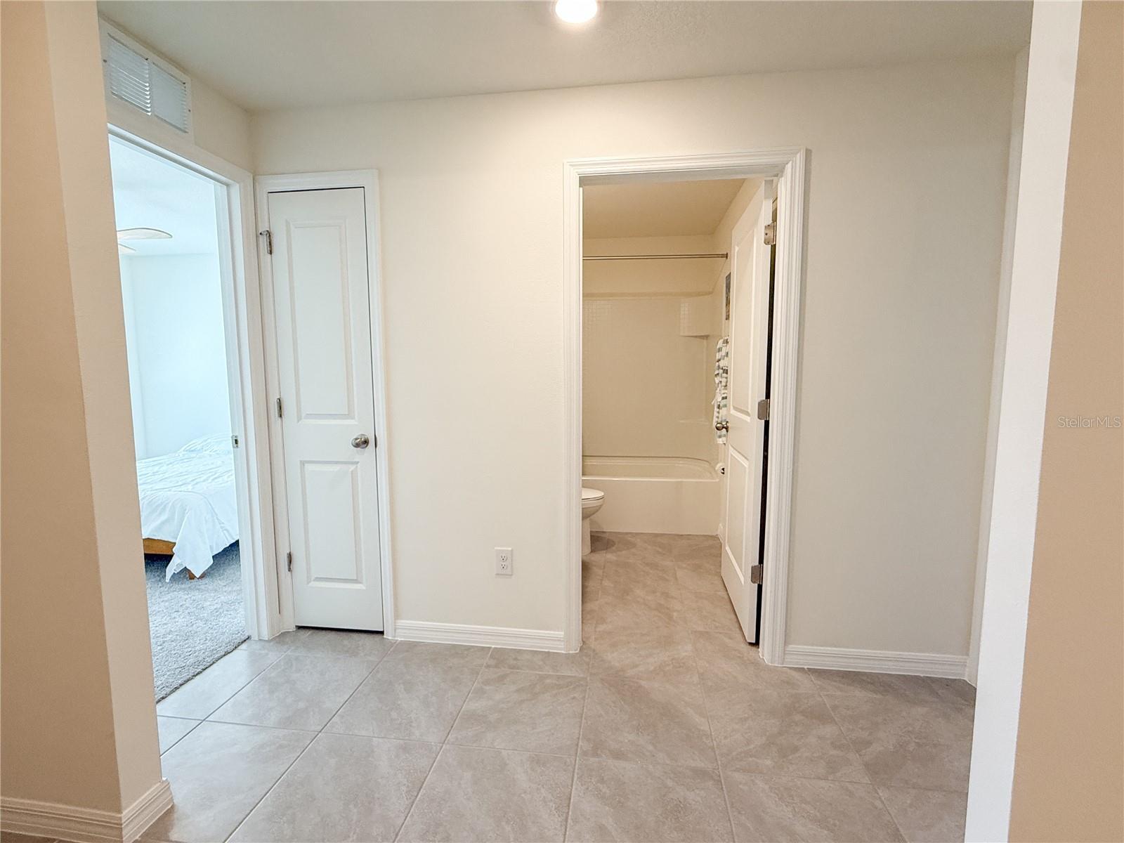 Image 40 of 51 For 13374 Mylion Way