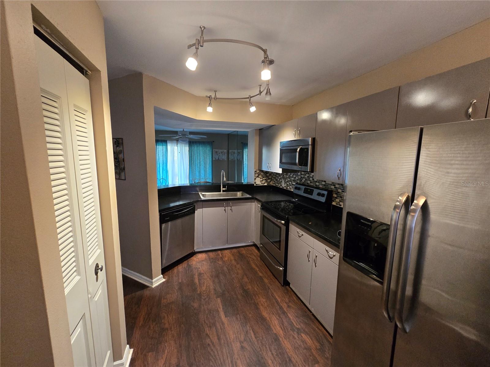 Image 5 of 26 For 7823 Hardwick Drive 214