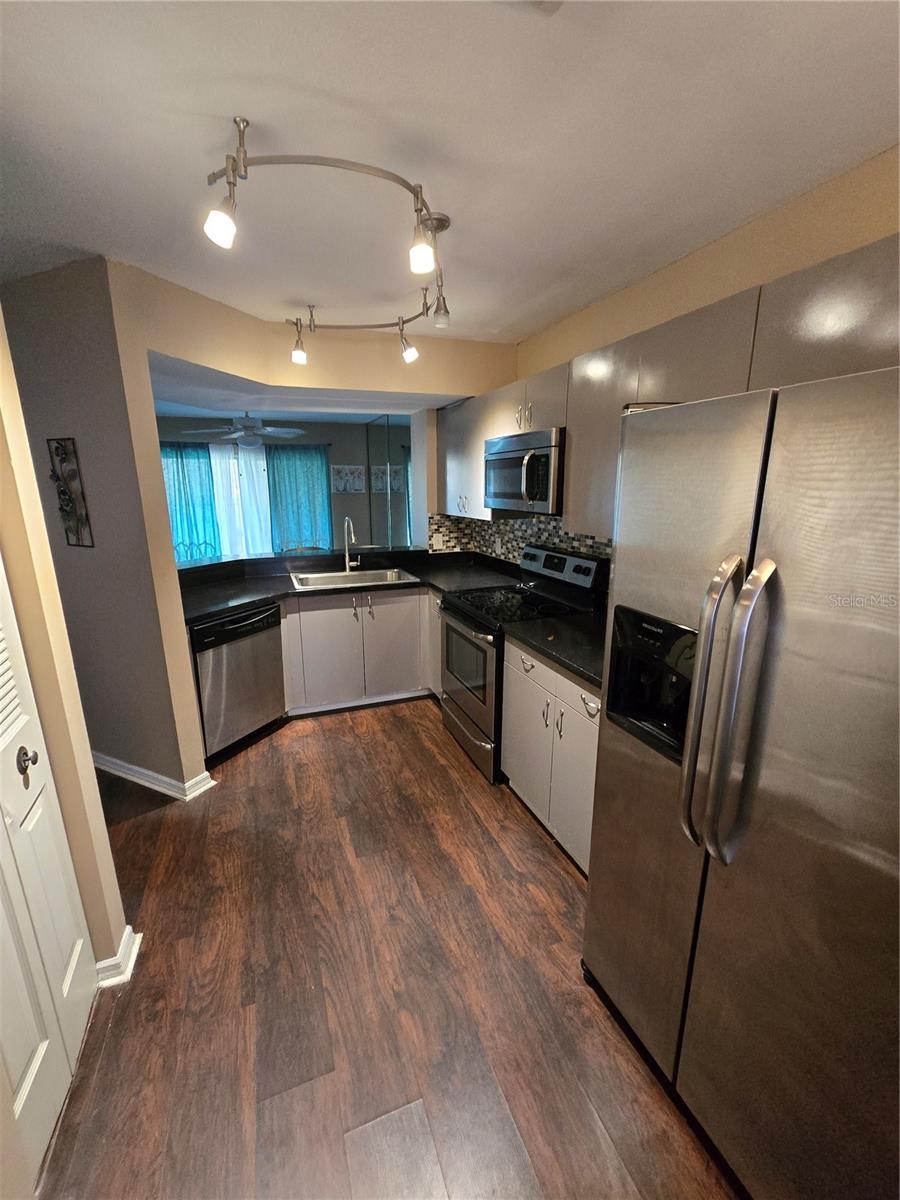 Image 6 of 26 For 7823 Hardwick Drive 214