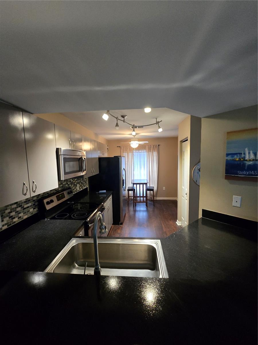 Image 9 of 26 For 7823 Hardwick Drive 214