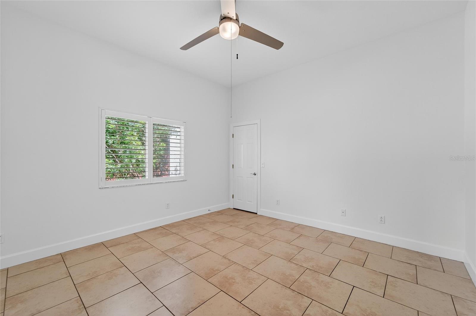 Image 39 of 83 For 924 Bunker View Drive