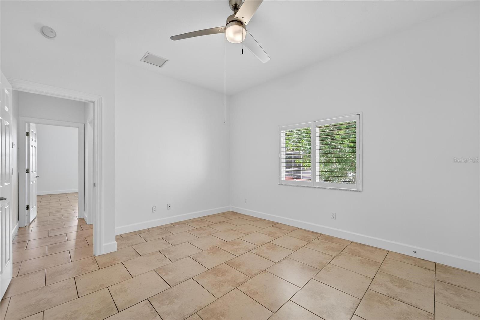 Image 40 of 83 For 924 Bunker View Drive