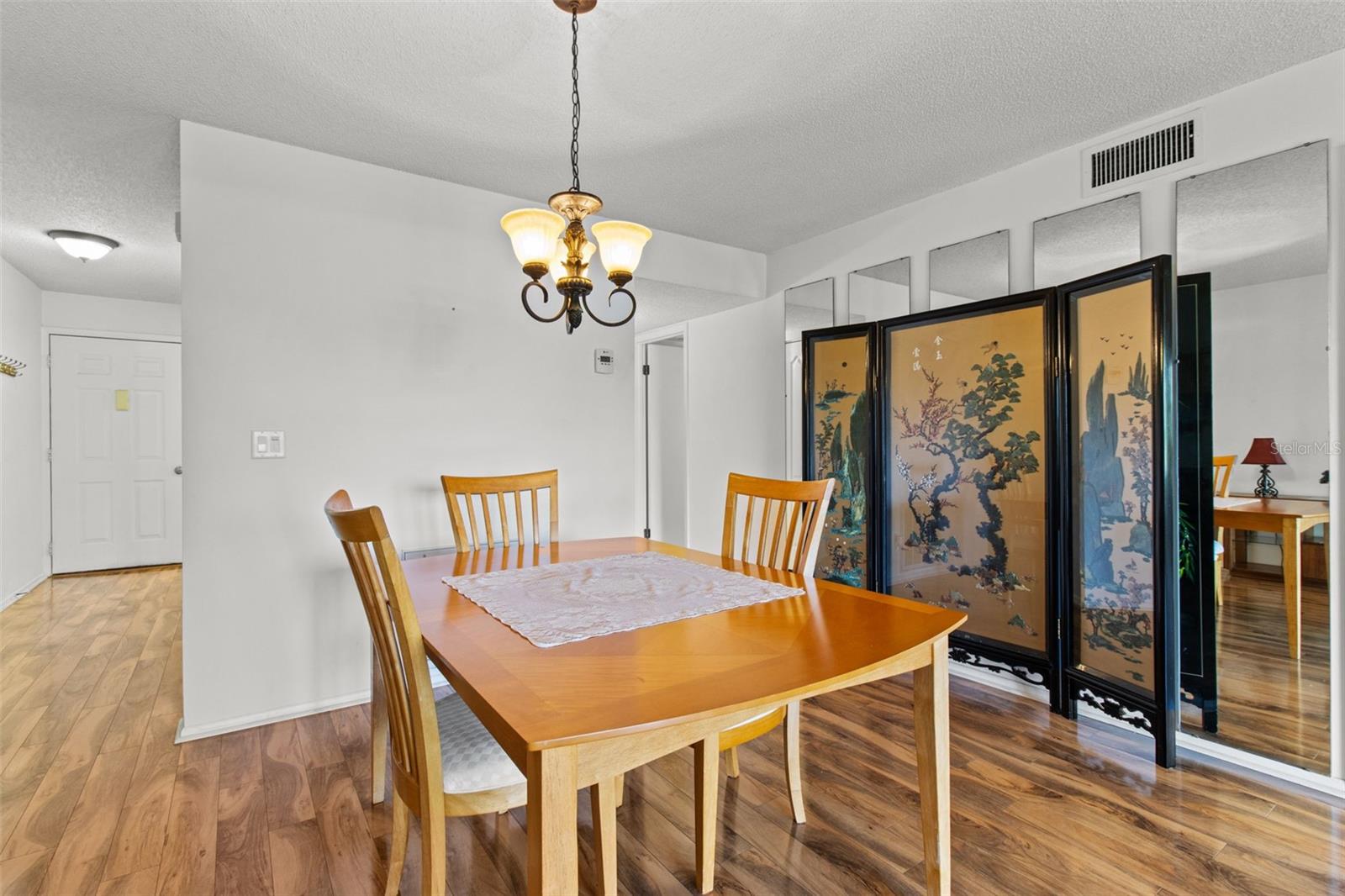 Image 6 of 33 For 5920 80th Street N 308