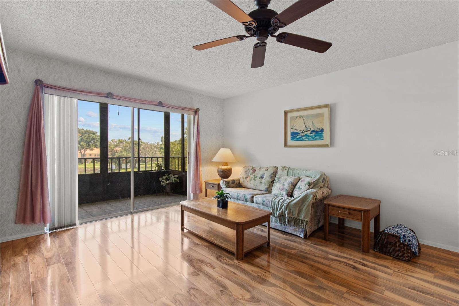 Image 8 of 33 For 5920 80th Street N 308