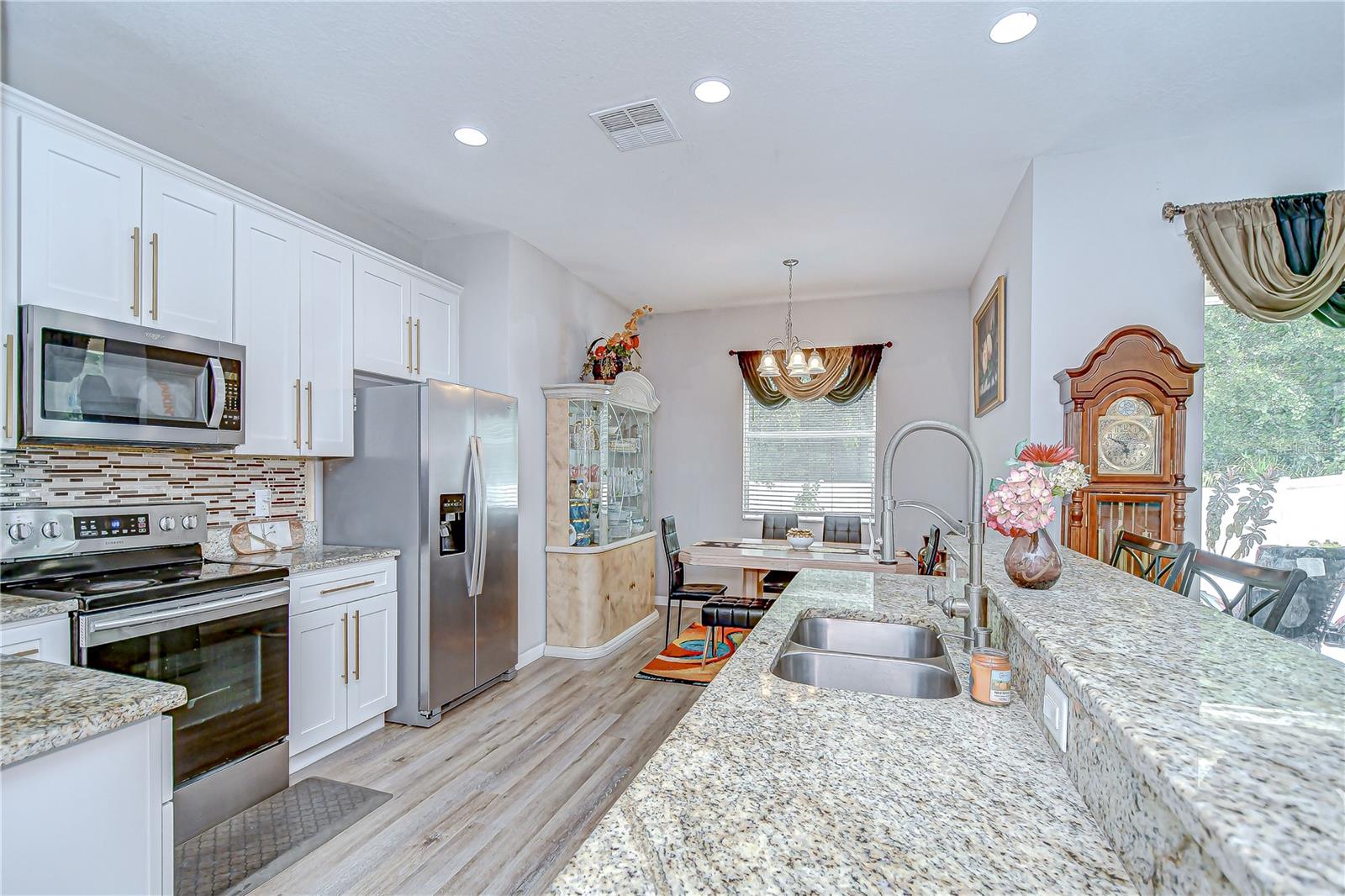 Image 13 of 50 For 12232 Ridgedale Drive