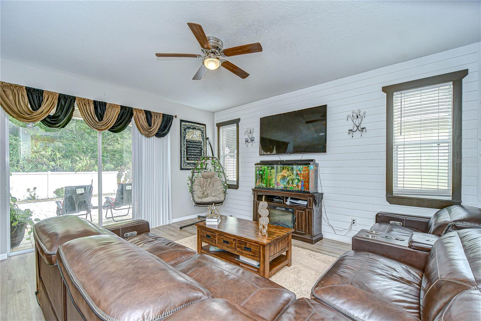 Image 18 of 50 For 12232 Ridgedale Drive