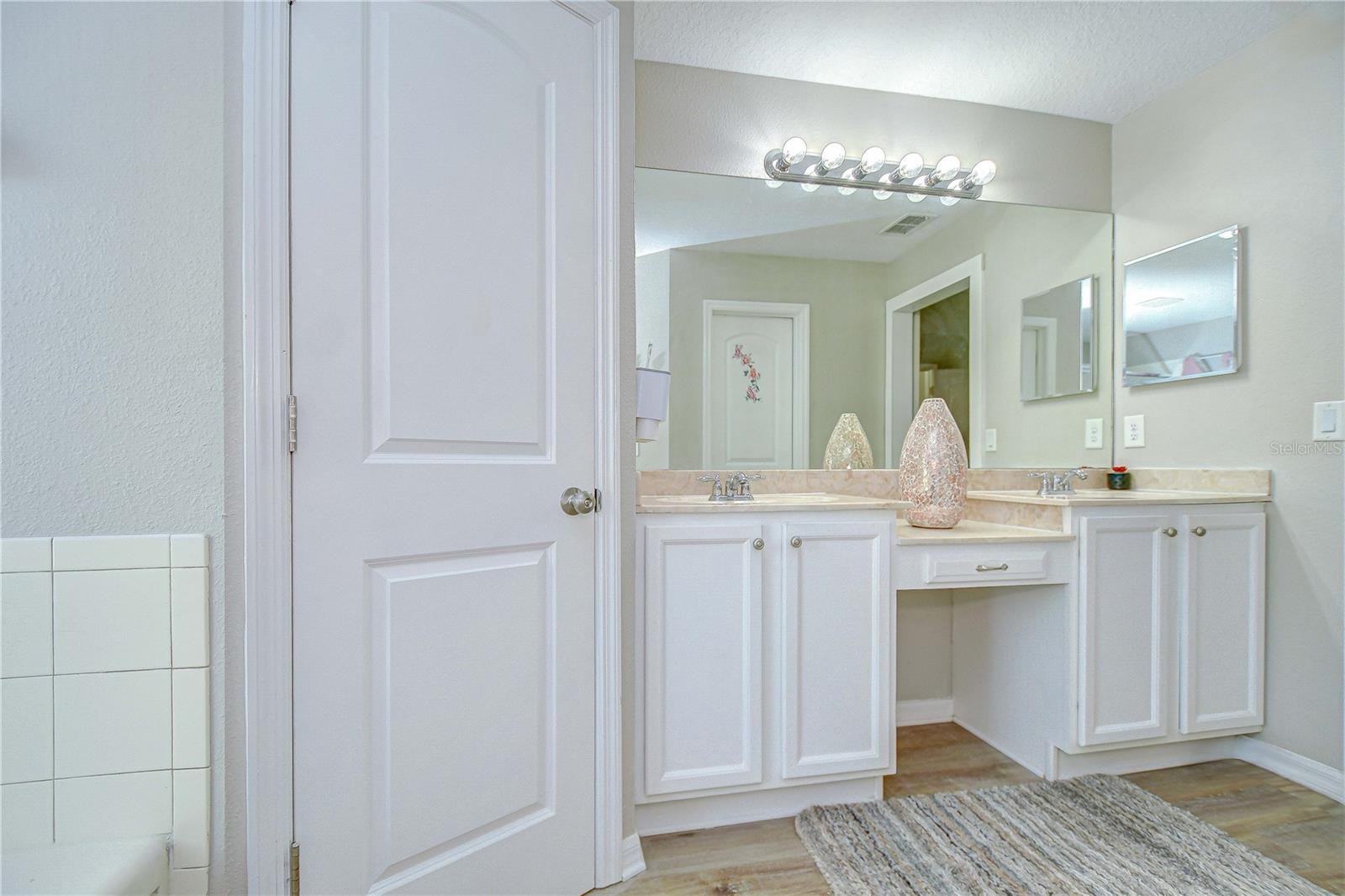 Image 29 of 50 For 12232 Ridgedale Drive
