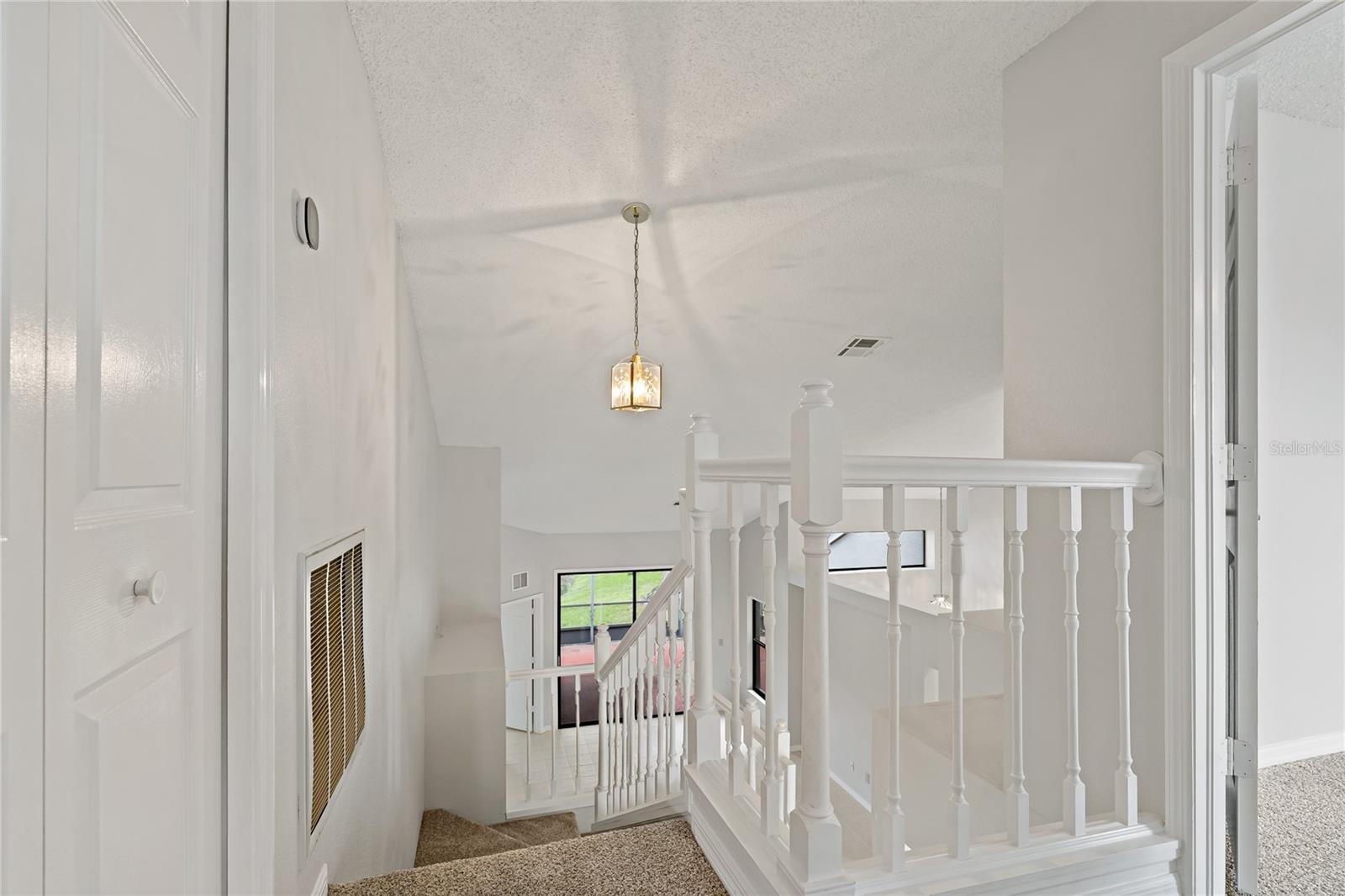 Listing photo id 10 for 16160 Craigend Place
