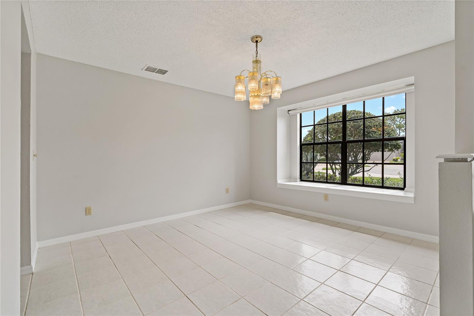 Listing photo id 13 for 16160 Craigend Place