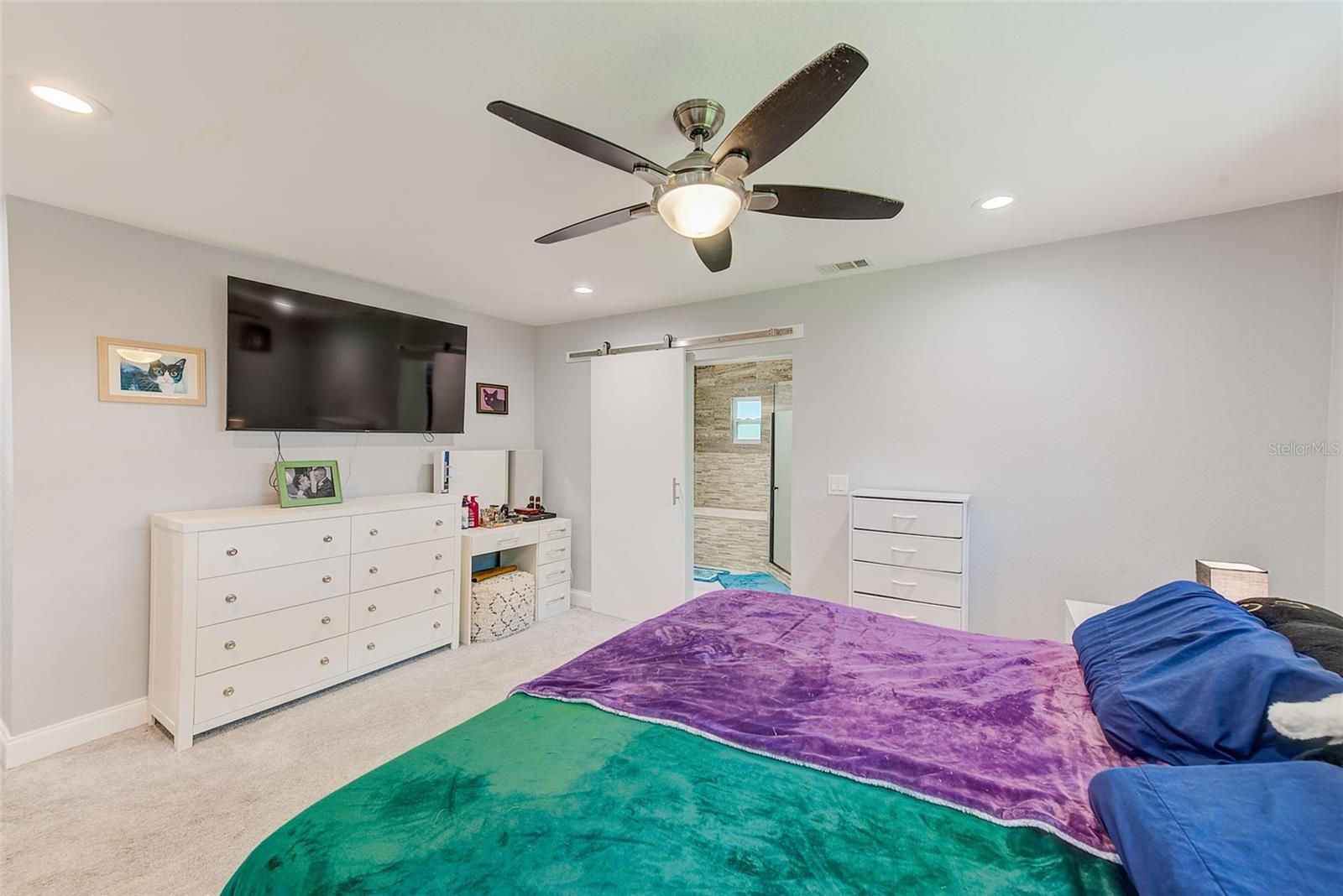 Image 19 of 41 For 9954 54th Avenue N