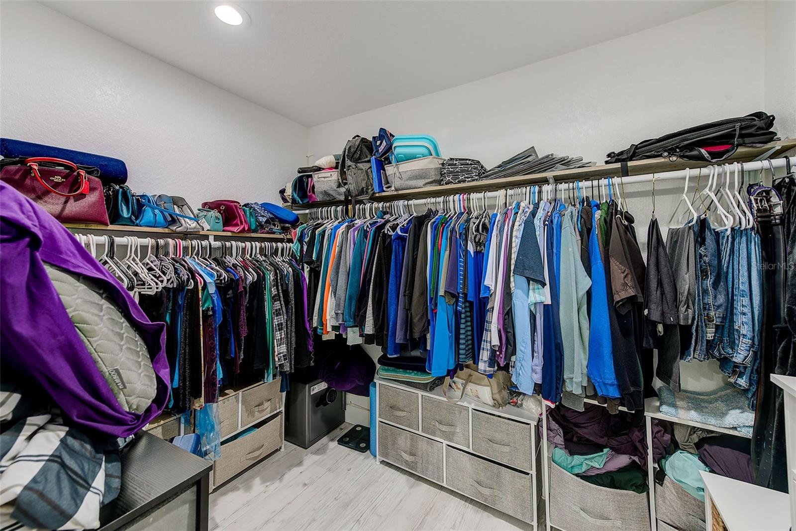 Image 22 of 41 For 9954 54th Avenue N