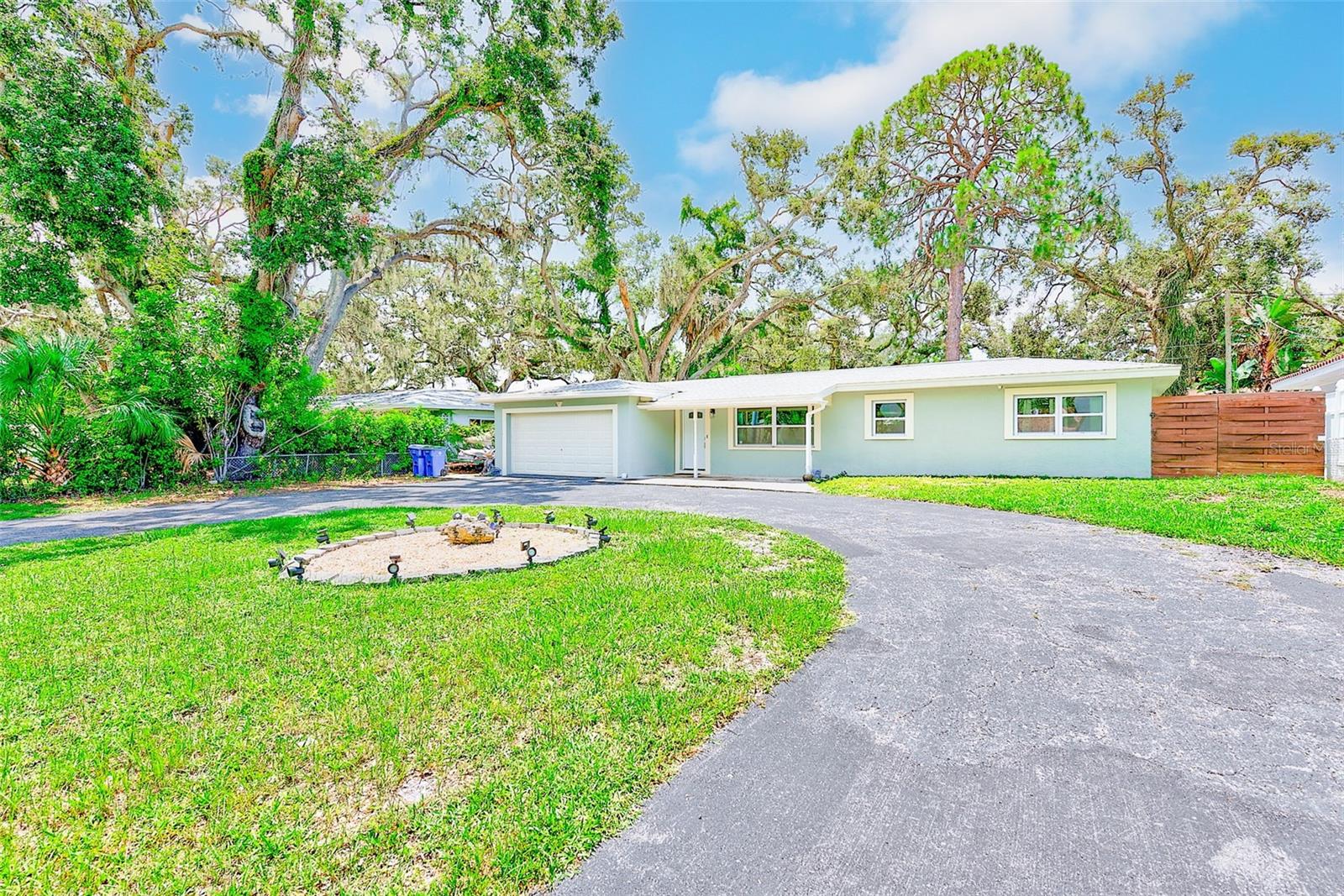 Image 32 of 41 For 9954 54th Avenue N