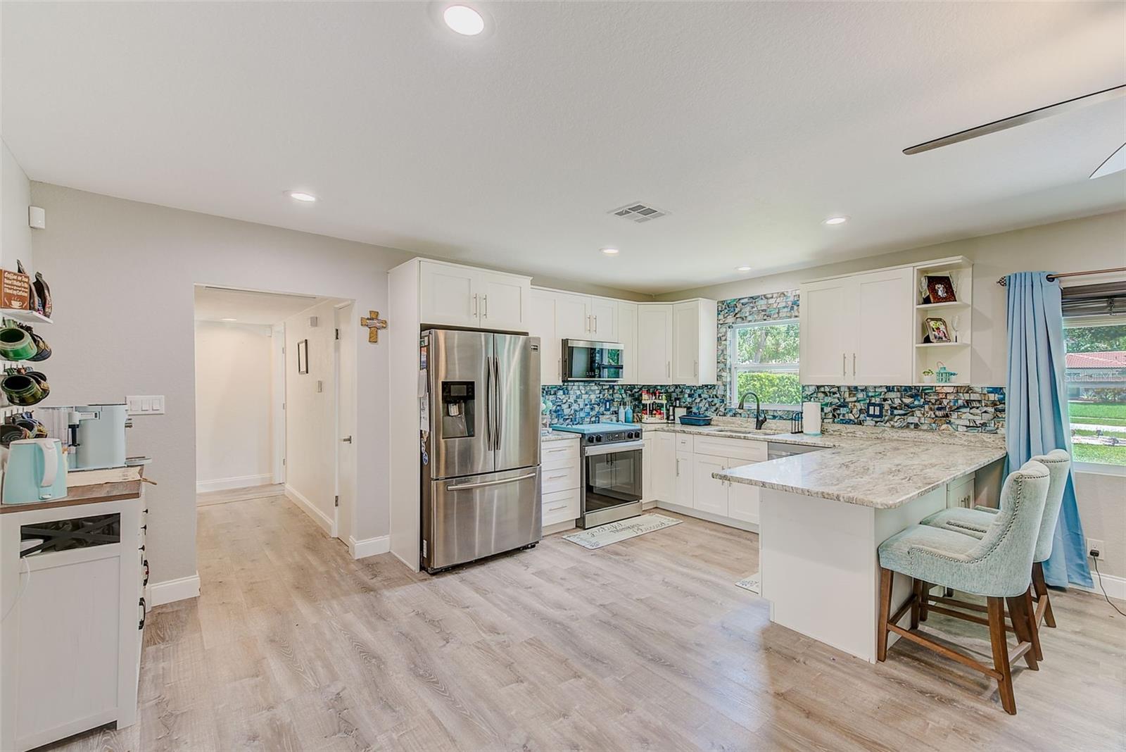 Image 5 of 41 For 9954 54th Avenue N