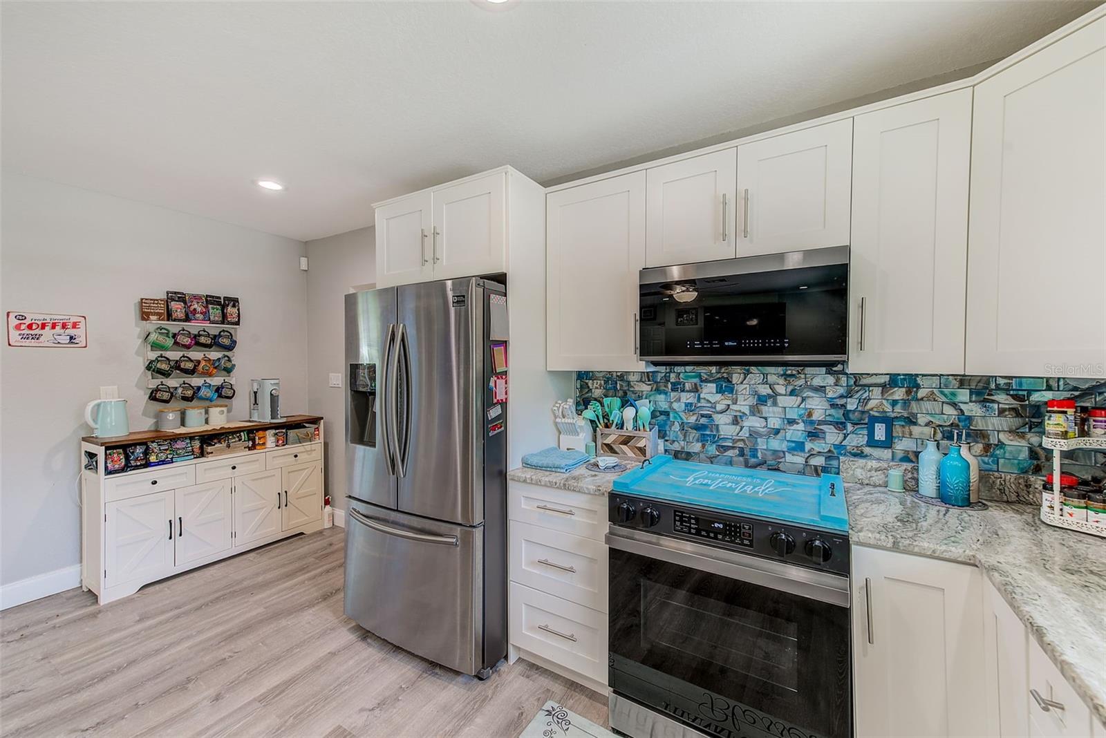 Image 9 of 41 For 9954 54th Avenue N