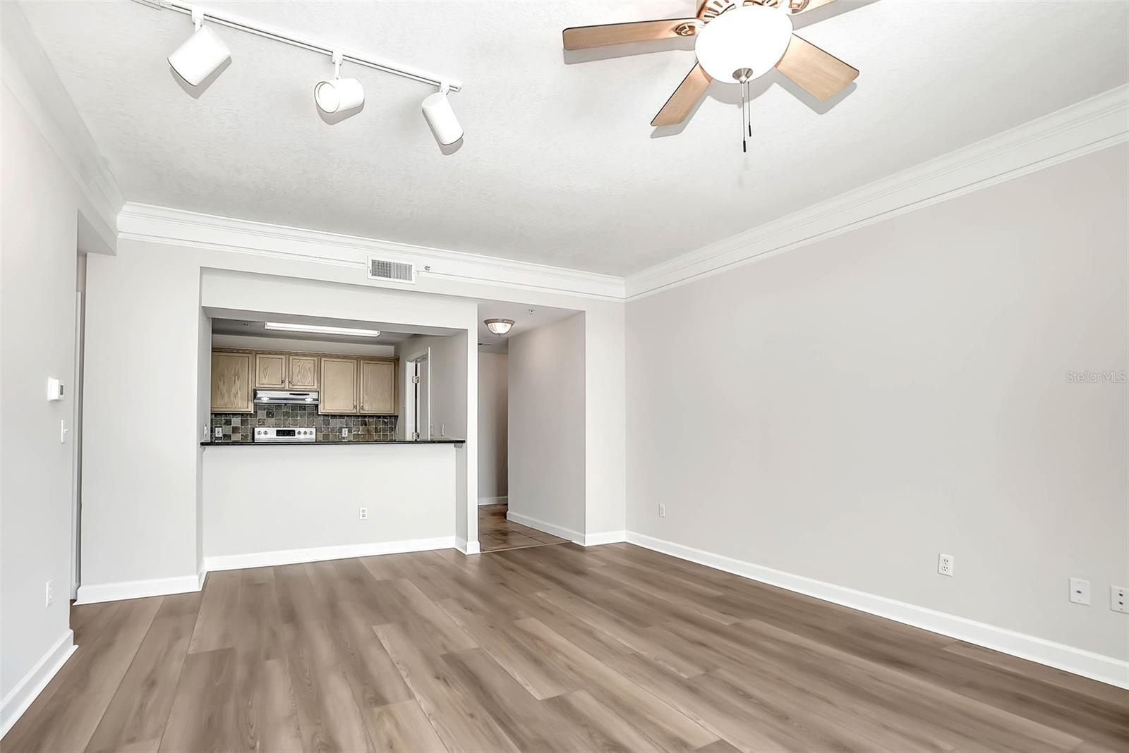 Image 13 of 41 For 345 Bayshore Boulevard 801