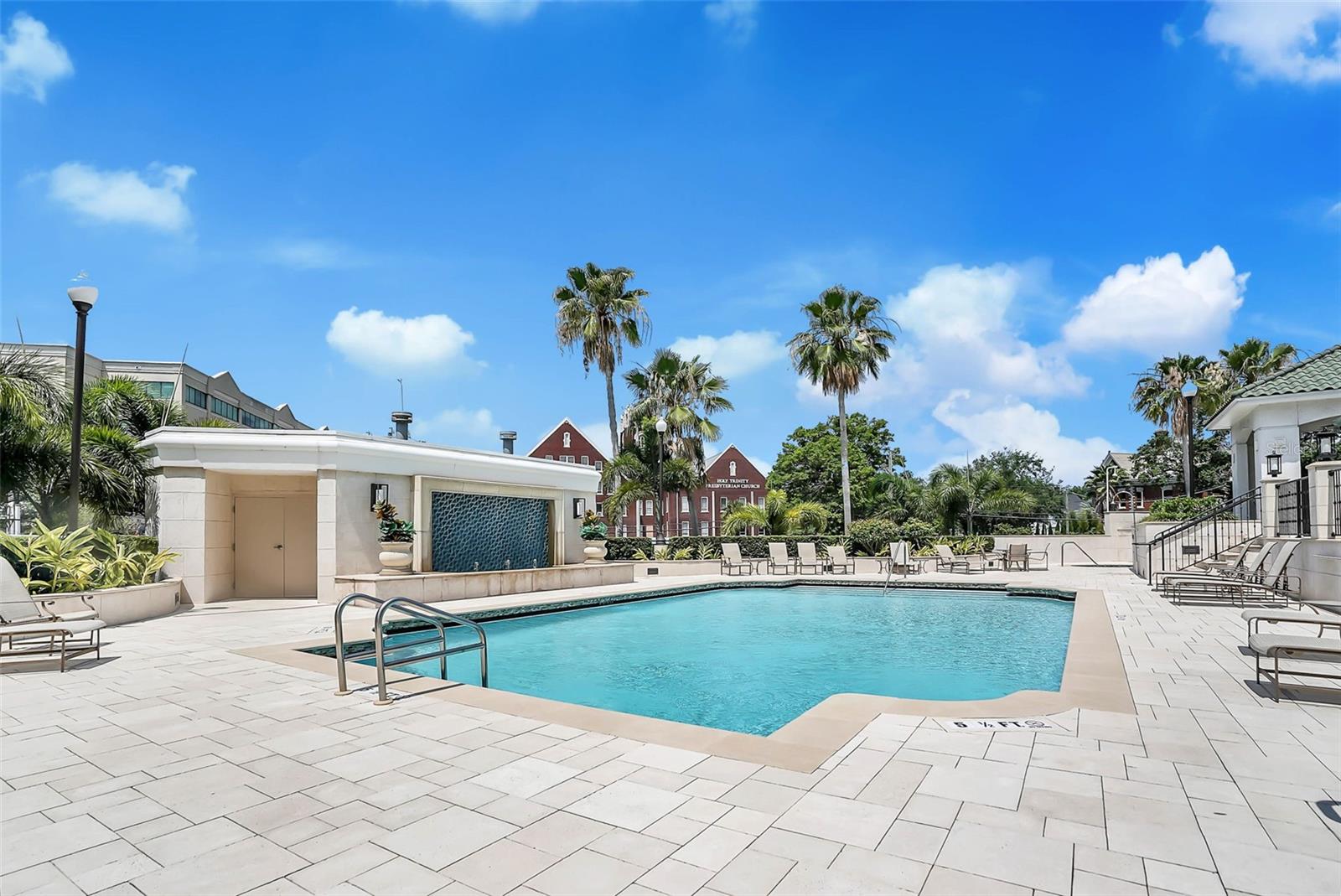 Image 33 of 41 For 345 Bayshore Boulevard 801