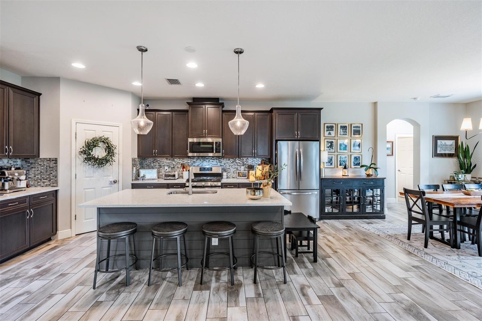 Image 8 of 48 For 4825 Ballantrae Boulevard