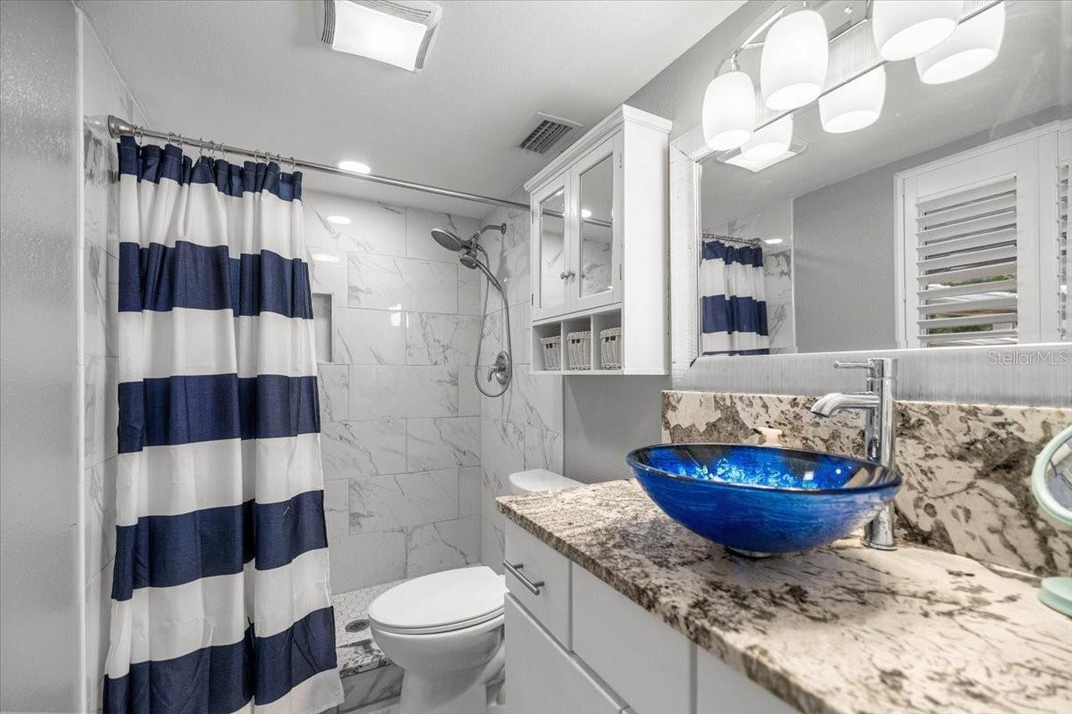Image 16 of 59 For 4600 Lewoods Drive