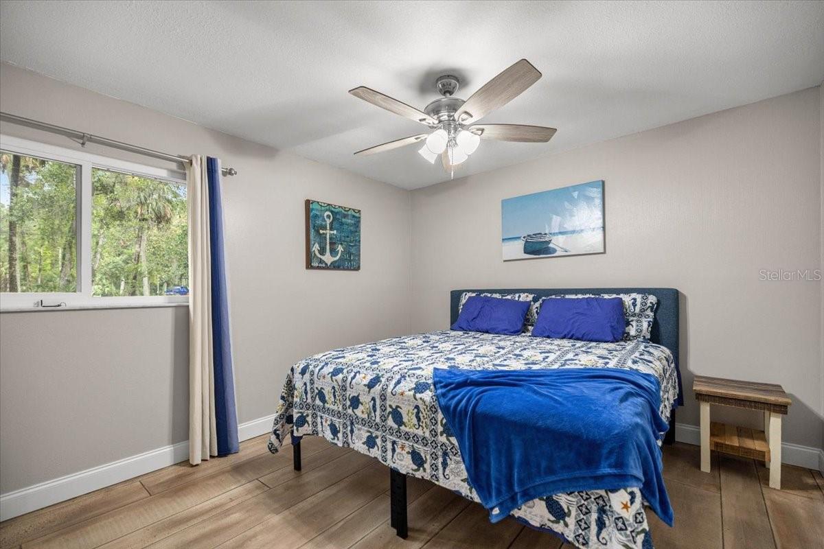Image 17 of 59 For 4600 Lewoods Drive