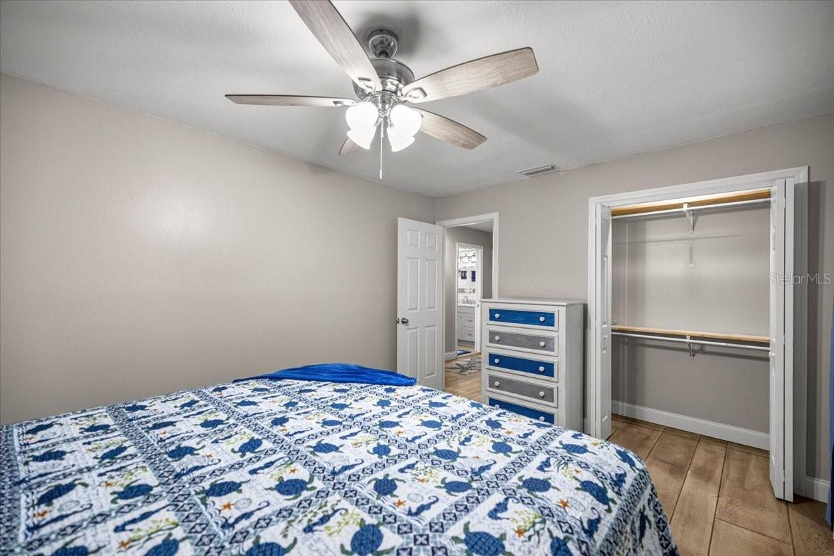 Image 18 of 59 For 4600 Lewoods Drive