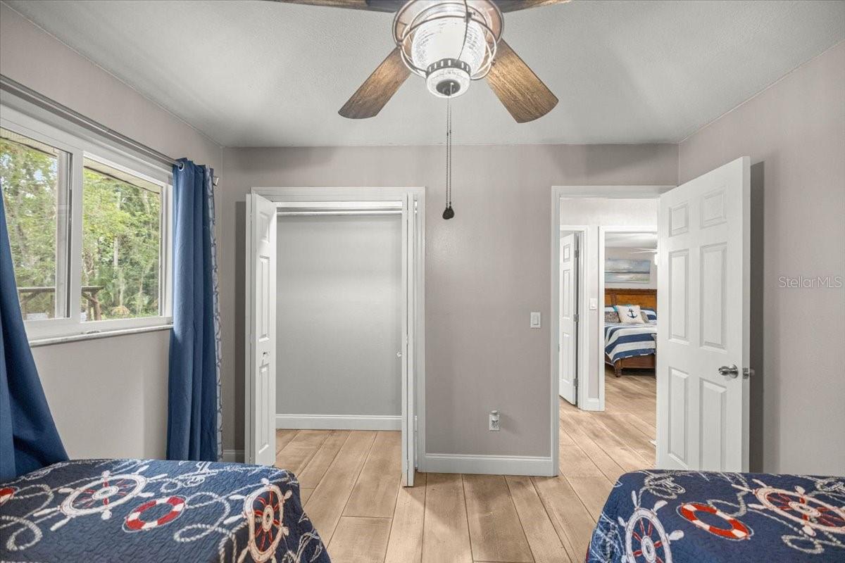 Image 22 of 59 For 4600 Lewoods Drive