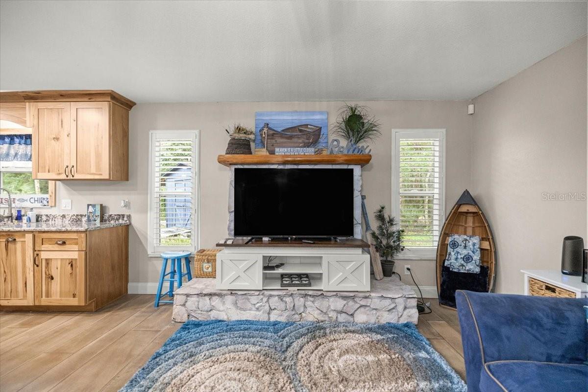 Image 8 of 59 For 4600 Lewoods Drive