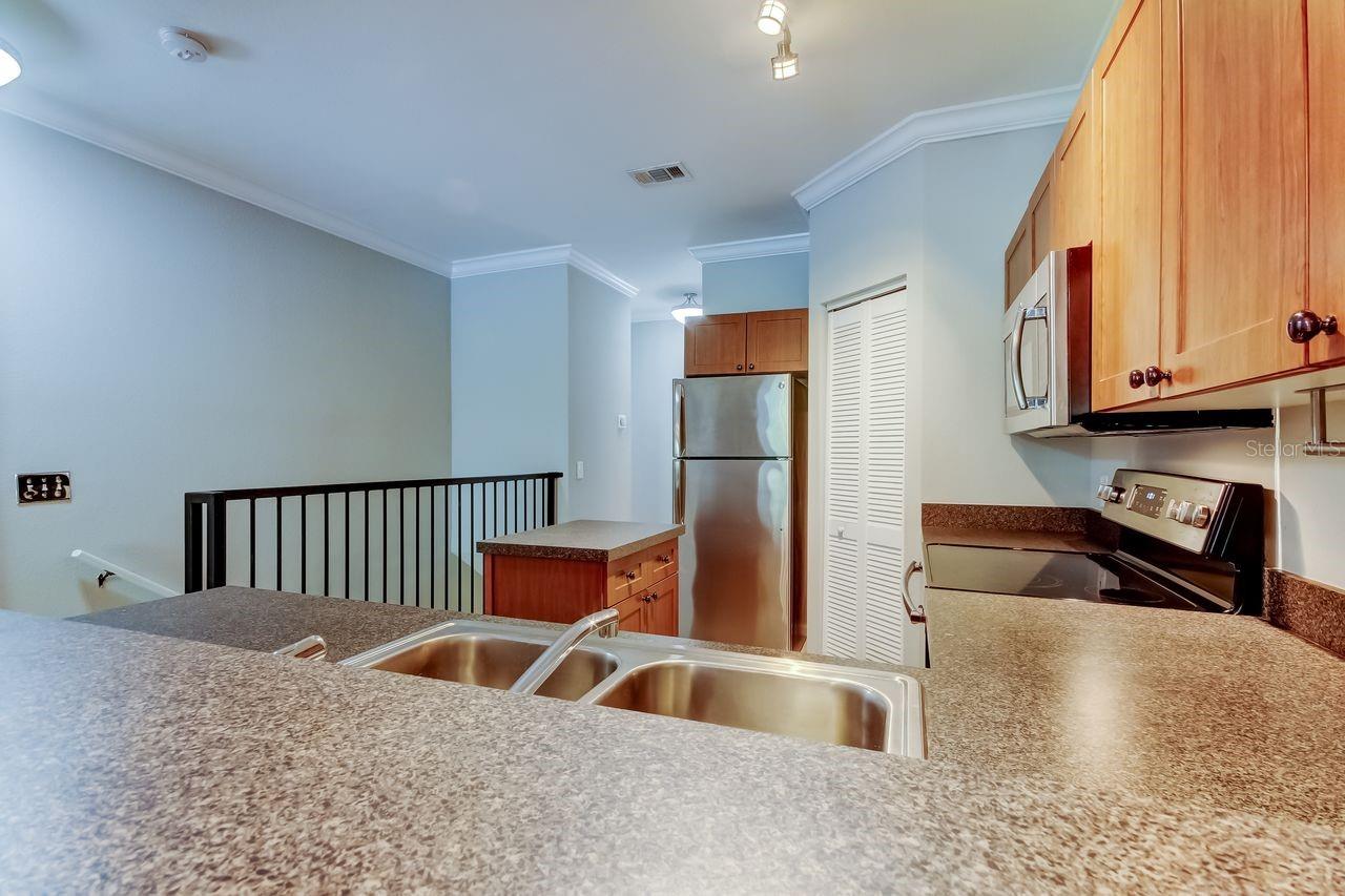 Image 12 of 32 For 2152 Portofino Place 29-029
