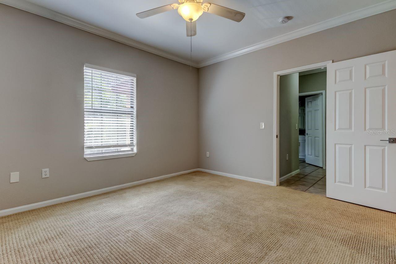 Image 23 of 32 For 2152 Portofino Place 29-029