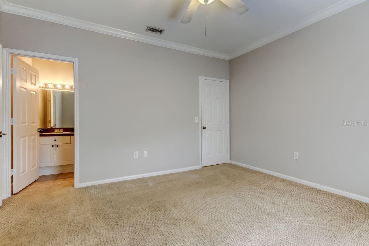 Image 26 of 32 For 2152 Portofino Place 29-029